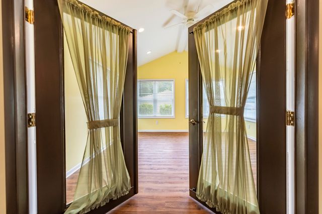 9205 Idlewild Drive, Highland, IN 46322