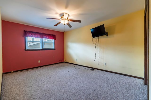 9205 Idlewild Drive, Highland, IN 46322