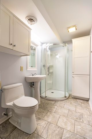9205 Idlewild Drive, Highland, IN 46322