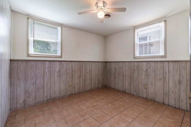9205 Idlewild Drive, Highland, IN 46322
