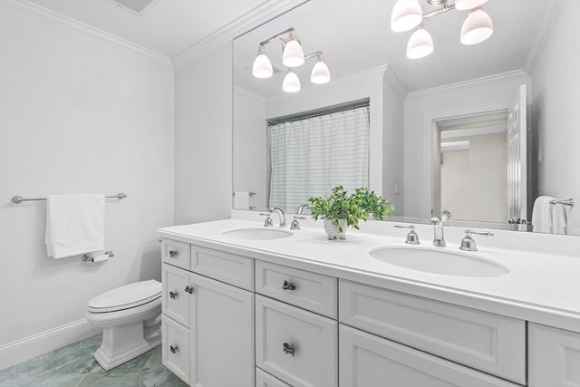 65 Woodcliff Rd, Wellesley, MA 02481