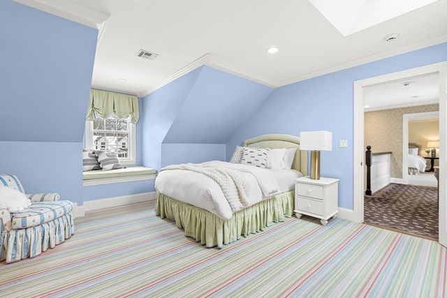 65 Woodcliff Rd, Wellesley, MA 02481