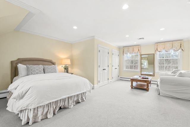 65 Woodcliff Rd, Wellesley, MA 02481