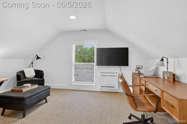 691 W Frank Street, Birmingham, MI 48009
