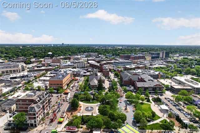 691 W Frank Street, Birmingham, MI 48009