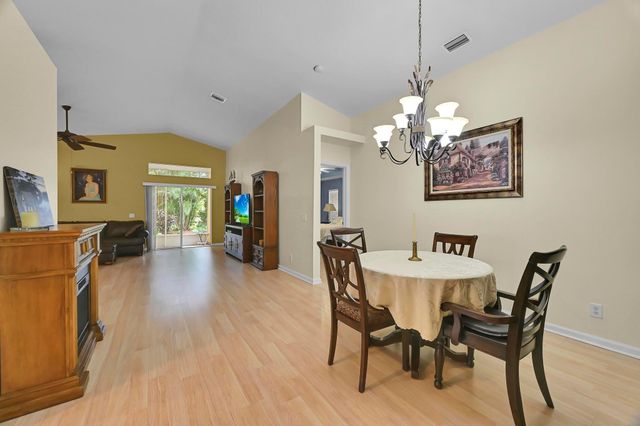 2870 SW Versailles Terrace, Stuart, FL 34997