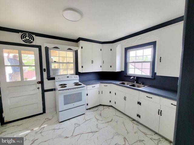 562 DUNN IRVIN DR, Hagerstown, MD 21740