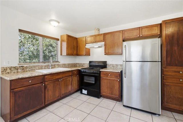 243 S Sutter, San Bernardino, CA 92410