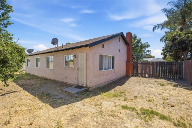 243 S Sutter, San Bernardino, CA 92410
