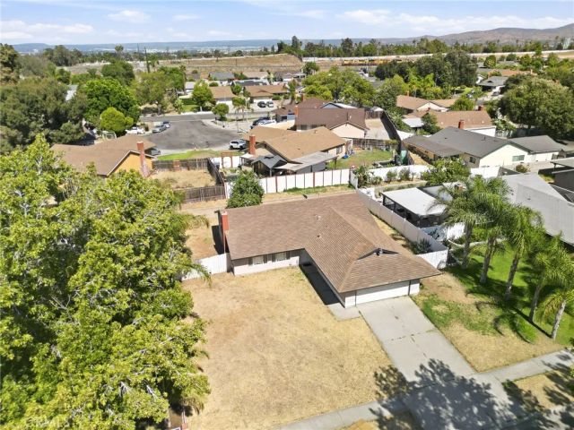 243 S Sutter, San Bernardino, CA 92410