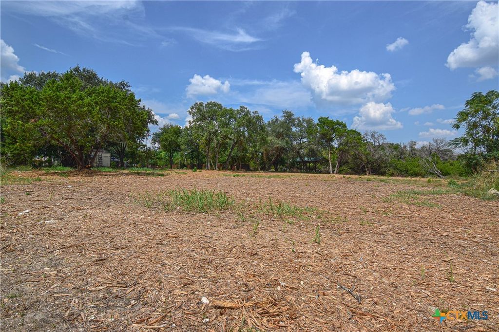 332 Arrowhead Point Road, Belton, TX 76513