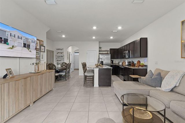 5349 PINECONE COURT, Wildwood, FL 34785