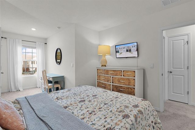 5349 PINECONE COURT, Wildwood, FL 34785