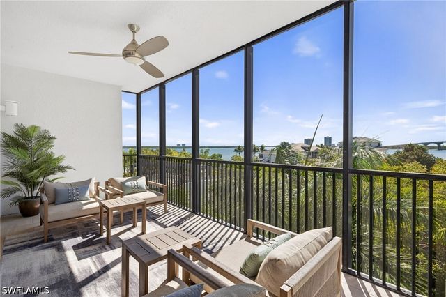 4142 Bay Beach LN 302, Fort Myers Beach, FL 33931