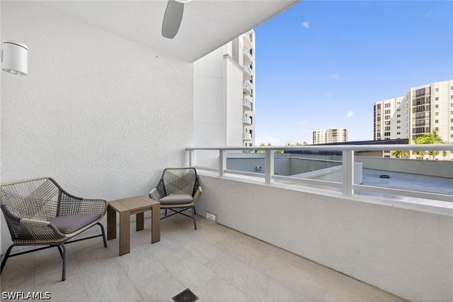 4142 Bay Beach LN 302, Fort Myers Beach, FL 33931