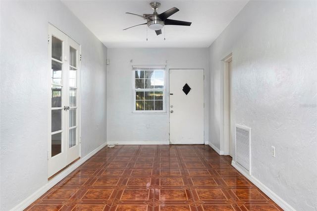 2900 LESLEE LAKE DRIVE N, St Petersburg, FL 33713