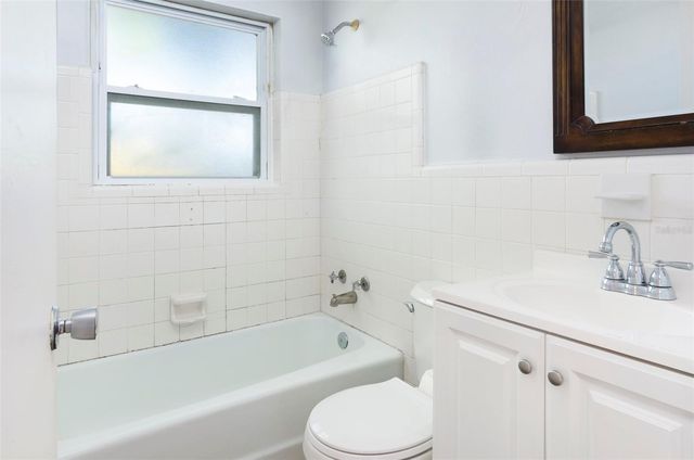 2900 LESLEE LAKE DRIVE N, St Petersburg, FL 33713