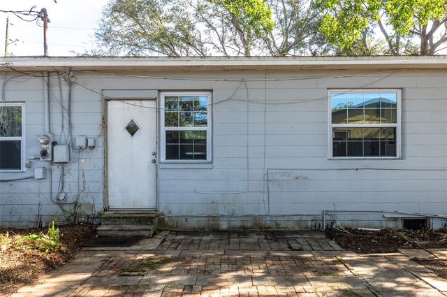 2900 LESLEE LAKE DRIVE N, St Petersburg, FL 33713