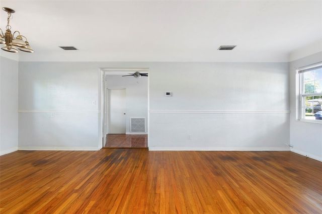 2900 LESLEE LAKE DRIVE N, St Petersburg, FL 33713