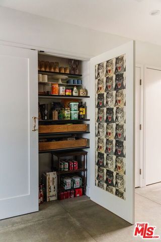 5813 El Canon Avenue, Woodland Hills, CA 91367