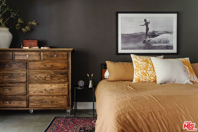 5813 El Canon Avenue, Woodland Hills, CA 91367