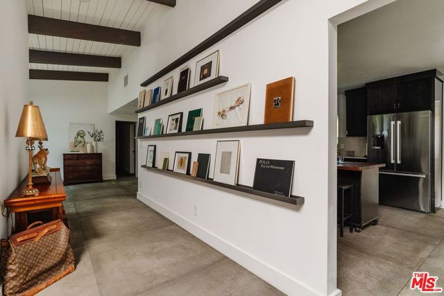 5813 El Canon Avenue, Woodland Hills, CA 91367