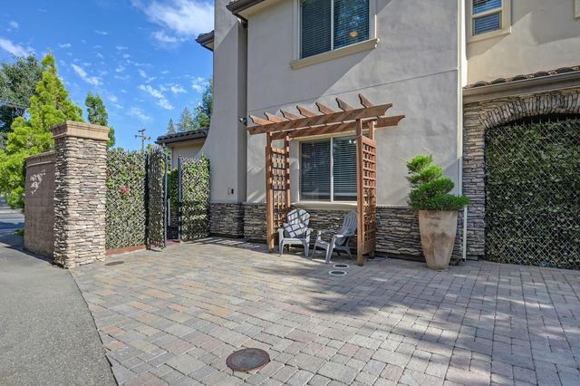 741 Fulton Ave, Sacramento, CA 95825