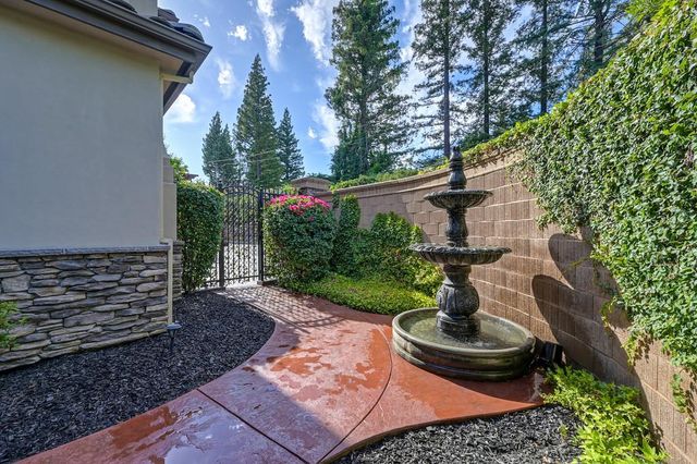 741 Fulton Ave, Sacramento, CA 95825