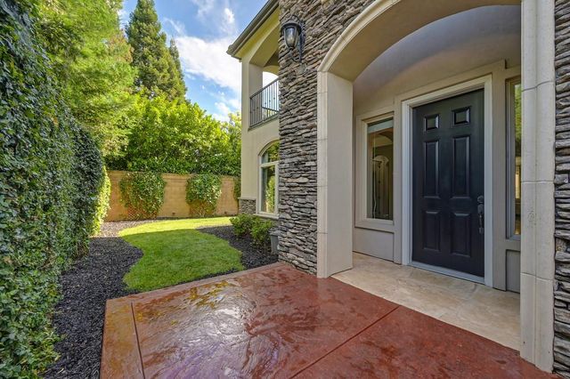 741 Fulton Ave, Sacramento, CA 95825