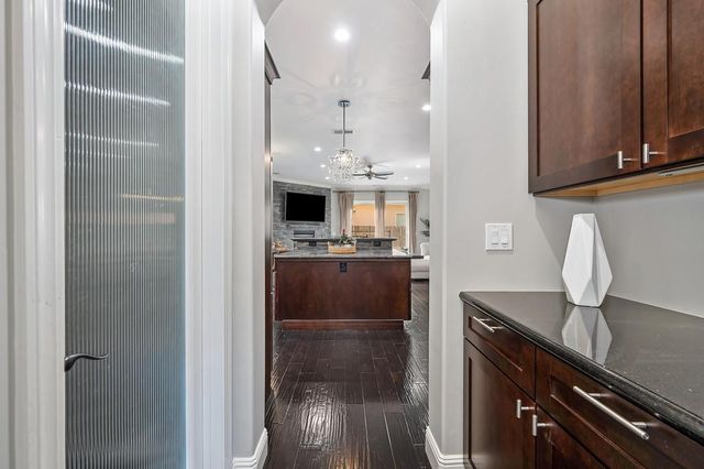 741 Fulton Ave, Sacramento, CA 95825