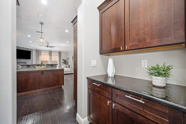 741 Fulton Ave, Sacramento, CA 95825