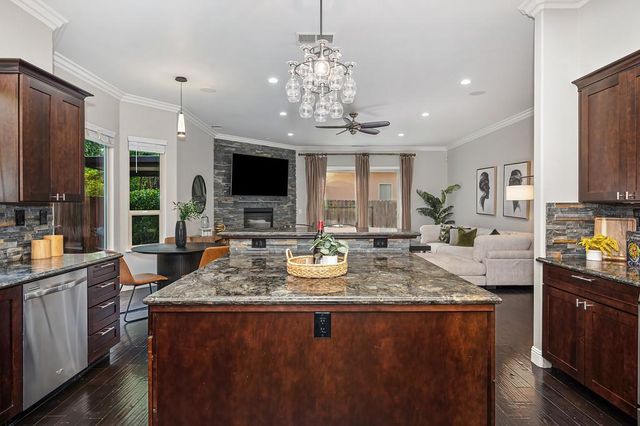 741 Fulton Ave, Sacramento, CA 95825