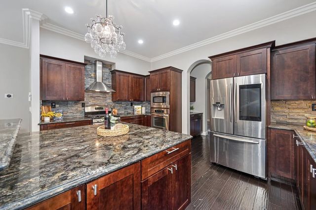 741 Fulton Ave, Sacramento, CA 95825