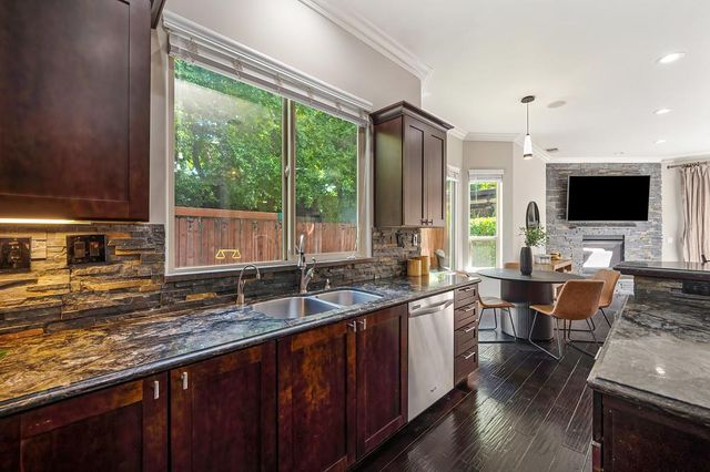 741 Fulton Ave, Sacramento, CA 95825