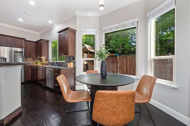 741 Fulton Ave, Sacramento, CA 95825