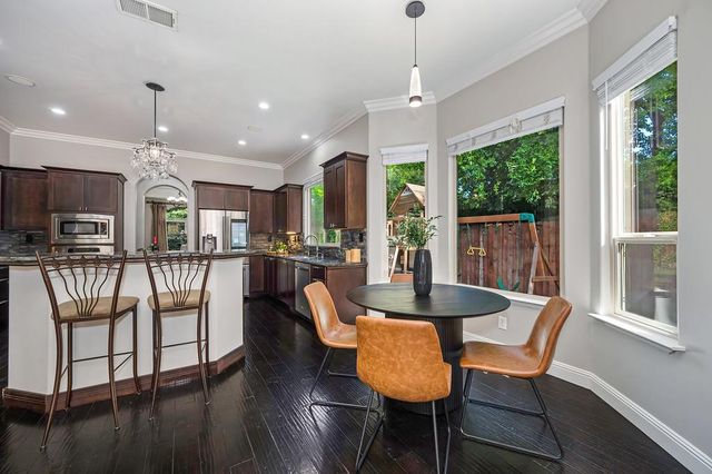 741 Fulton Ave, Sacramento, CA 95825