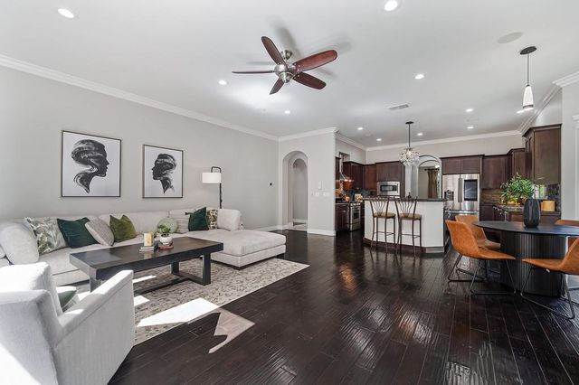 741 Fulton Ave, Sacramento, CA 95825