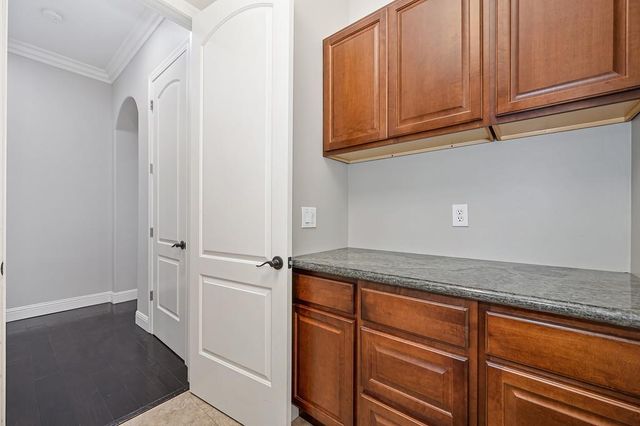 741 Fulton Ave, Sacramento, CA 95825