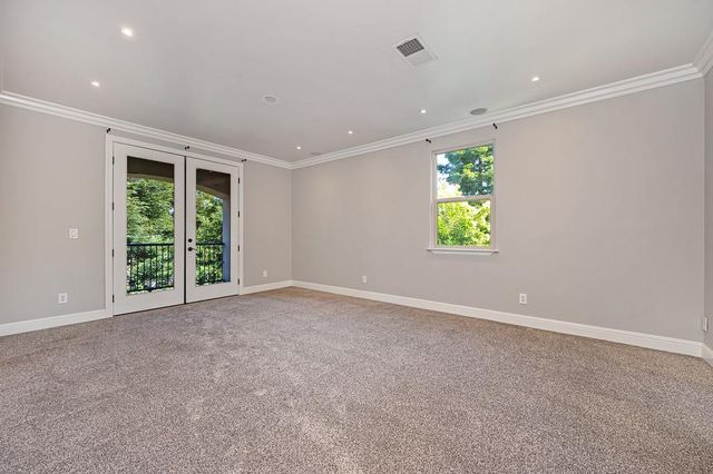 741 Fulton Ave, Sacramento, CA 95825