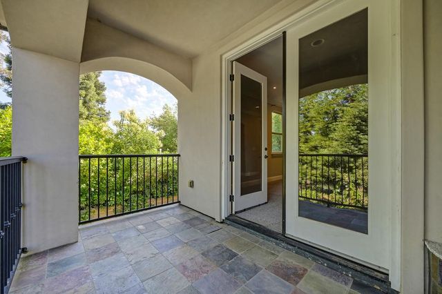 741 Fulton Ave, Sacramento, CA 95825