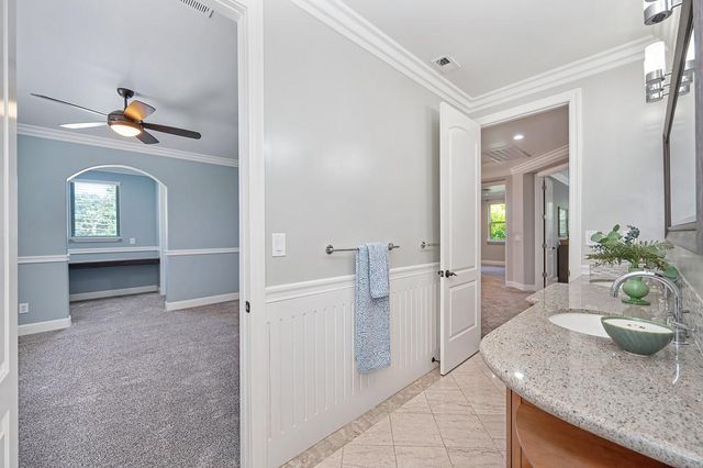 741 Fulton Ave, Sacramento, CA 95825
