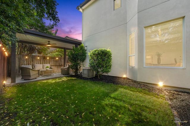 741 Fulton Ave, Sacramento, CA 95825