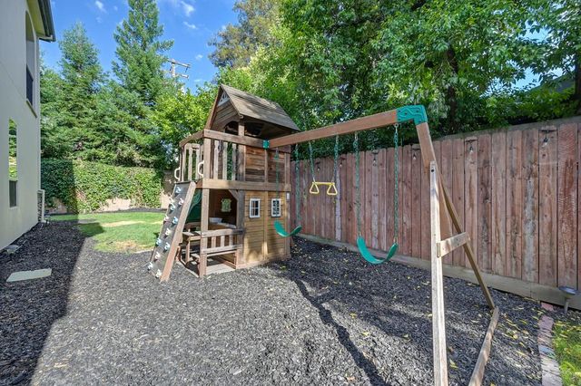 741 Fulton Ave, Sacramento, CA 95825