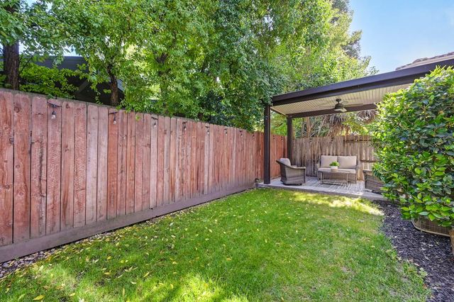741 Fulton Ave, Sacramento, CA 95825
