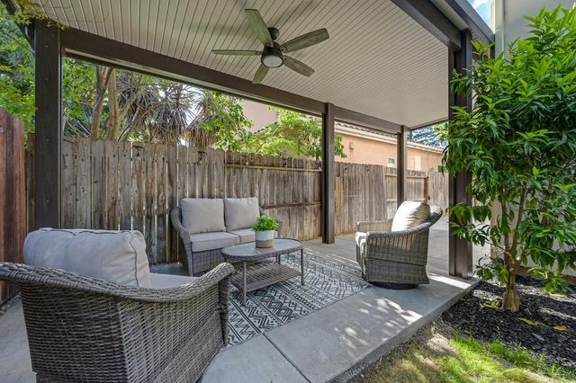 741 Fulton Ave, Sacramento, CA 95825