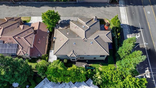 741 Fulton Ave, Sacramento, CA 95825
