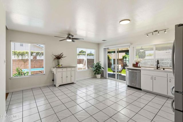 904 Silver Cloud Street, Thousand Oaks, CA 91360