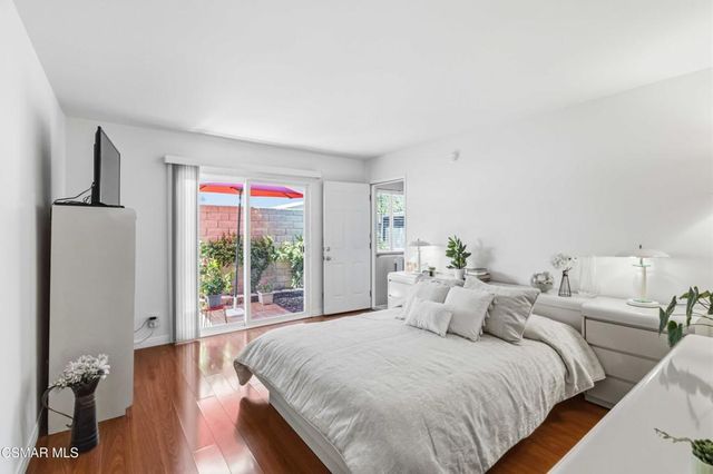 904 Silver Cloud Street, Thousand Oaks, CA 91360