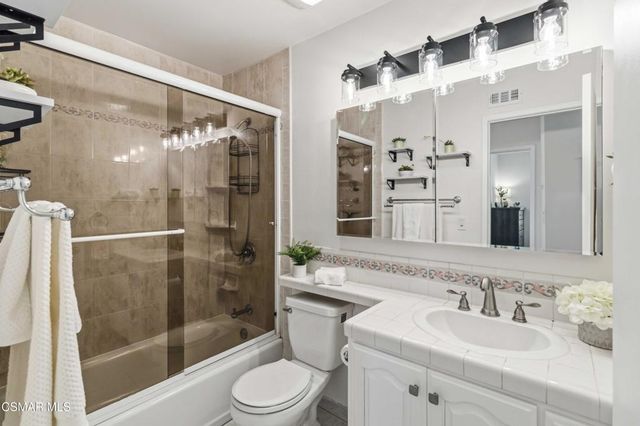 904 Silver Cloud Street, Thousand Oaks, CA 91360