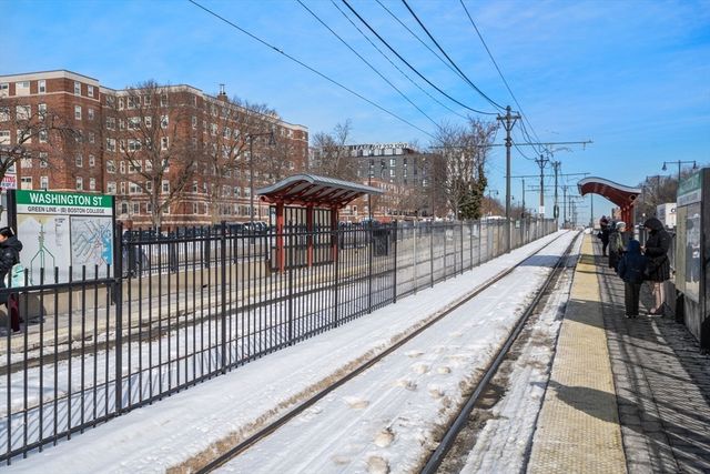 311 Allston St 11, Boston, MA 02135